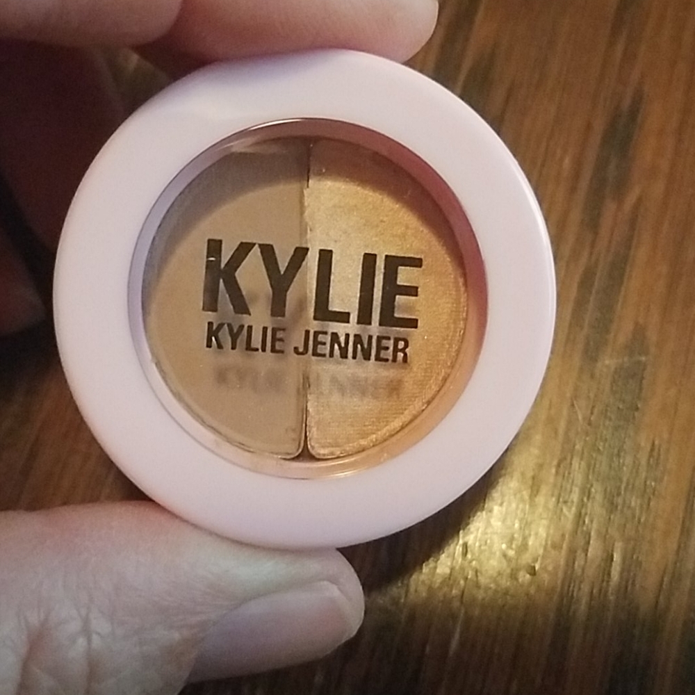 Eyeshadow
